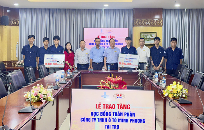 Students of the Faculty of Mechanical Engineering receive full scholarships from the enterprise